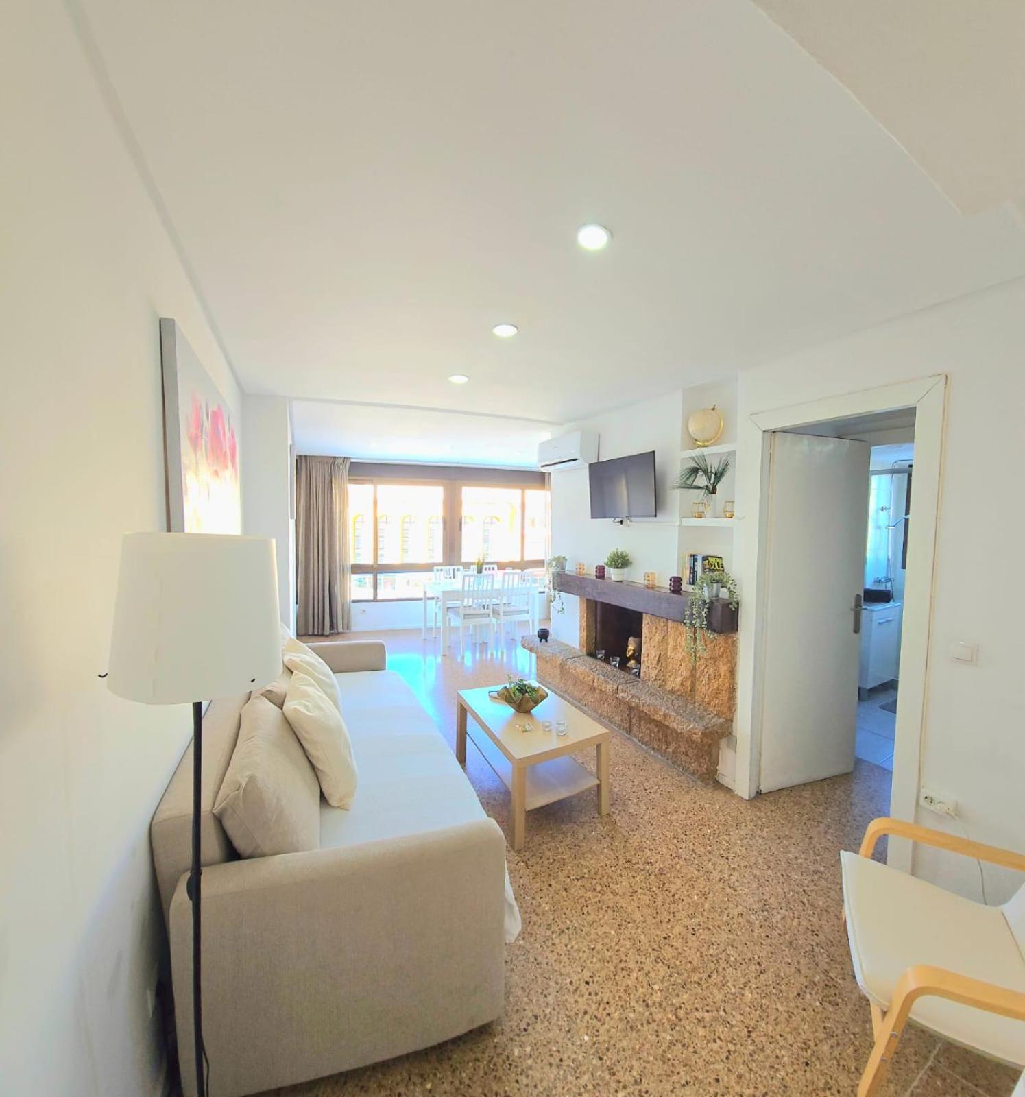Nogalera Rainbow 2-Bedroom Apartment, Pool And Parking By Namaste Elite Torremolinos Exterior foto
