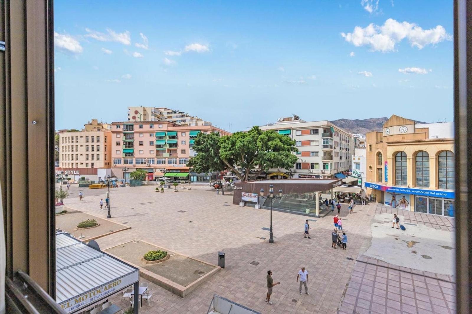 Nogalera Rainbow 2-Bedroom Apartment, Pool And Parking By Namaste Elite Torremolinos Exterior foto